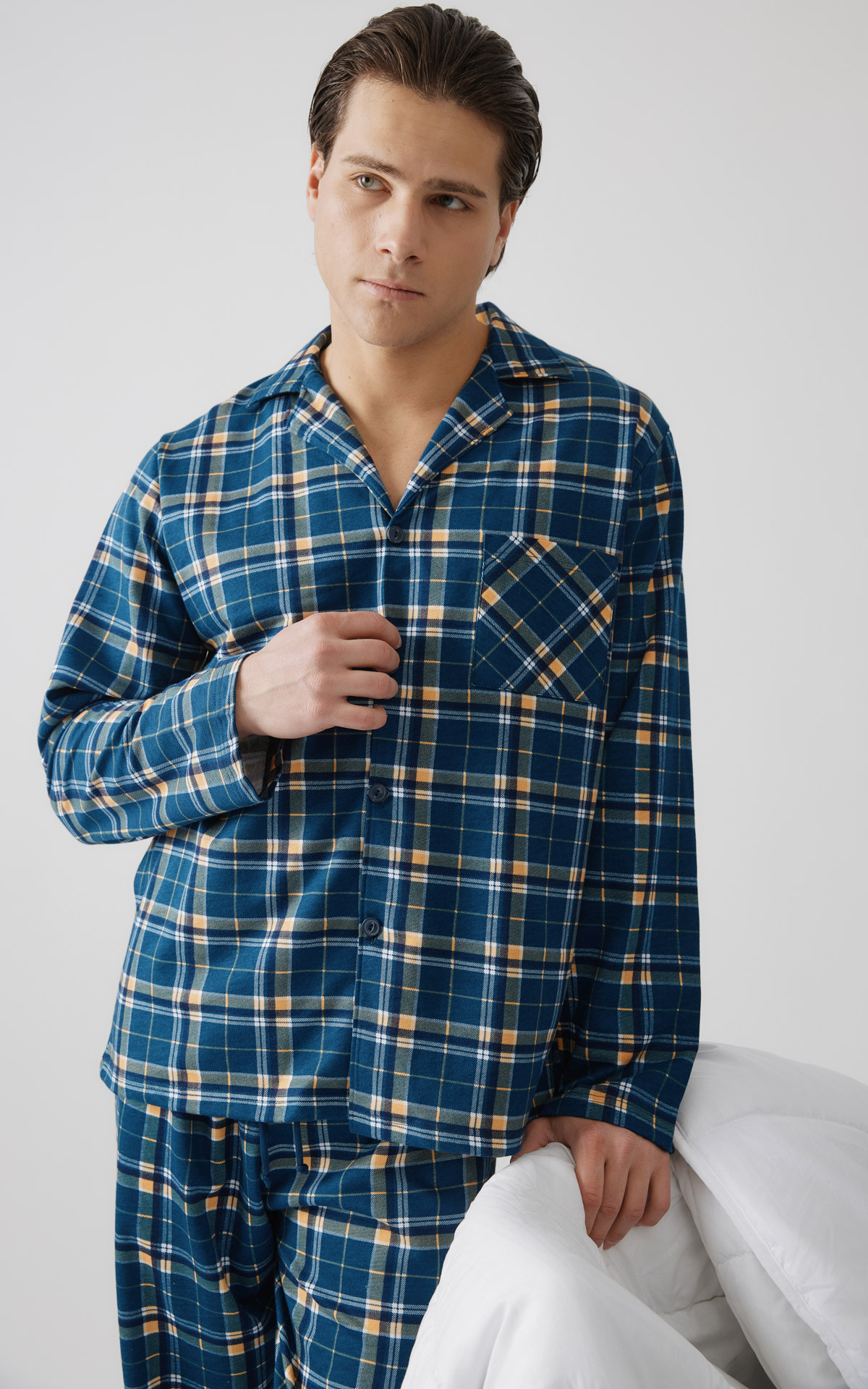 Plaid Buttoned Unisex Pyjama Set - RED 71268 minerva